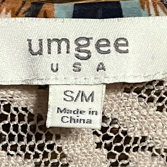 UMGEE cardigan, size small/medium, with lace in the medium of the back - Picture 2 of 5